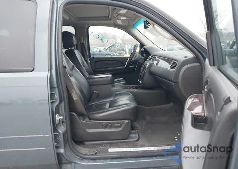 2007 GMC Yukon Xl 1500 Denali из США, поврежденный, VIN 1GKFK66857J190536